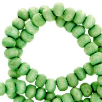 Make jewelry with a "Nature look" with these Wooden beads round 4mm Spring green, combine them with other nature products such as leather and coconut beads and make the nicest combinations